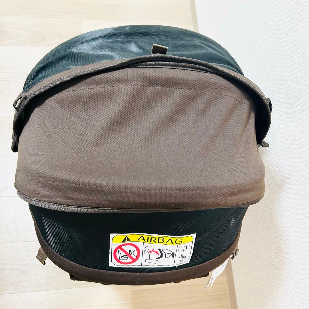 極美品 アップリカ フラディア グロウ シートベルト固定式 チャイルドシート