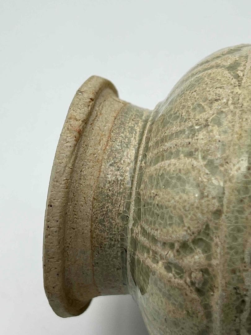 宋時代　青磁 湖田窯 刻牡丹蓮花文瓶 壺 尊 水注　影青 青白磁(D-46)