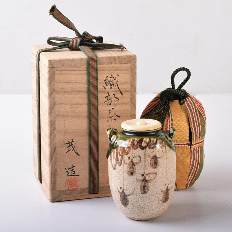 茶道具　山口茂造　織部茶入　仕覆付　共箱　V　7246