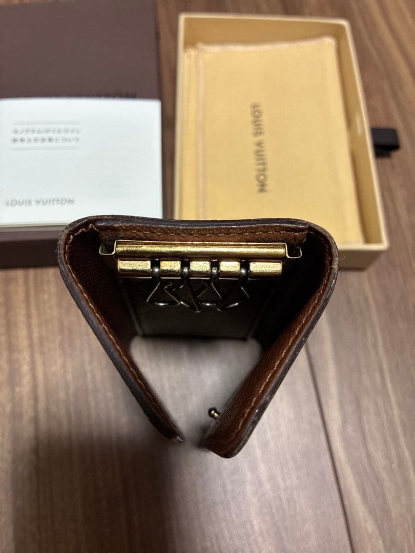 LOUIS VUITTON モノグラムキーケース