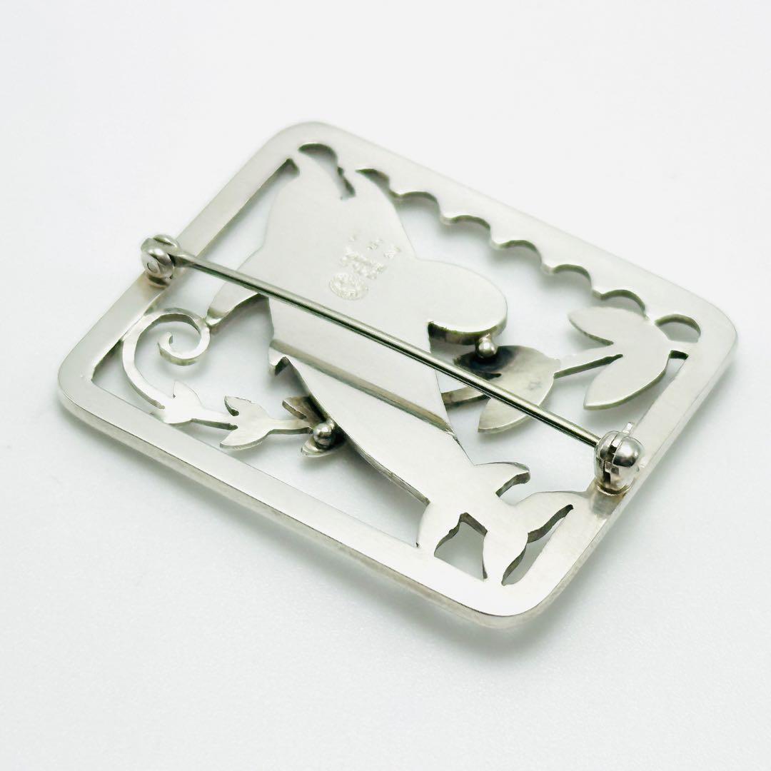   251 イルカ　リーフ　シルバーブローチ　925