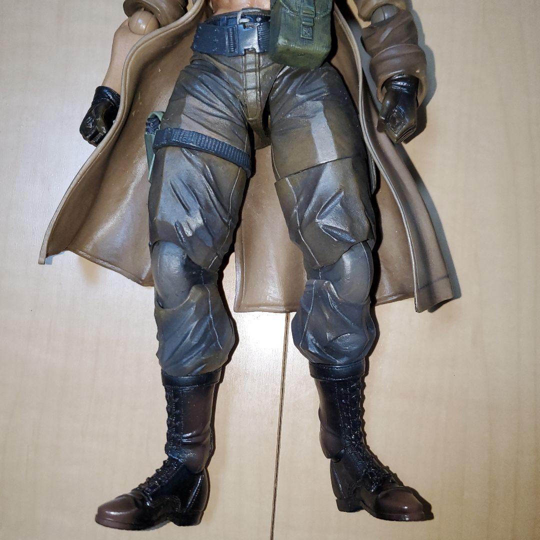 メタルギアソリッド プレイアーツ改 リキッド・スネーク フィギュア