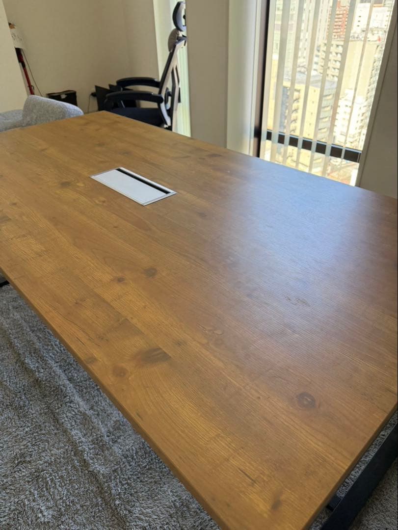 メティオ　配線ボックス付きミーティングテーブル　幅180 オフィスコム