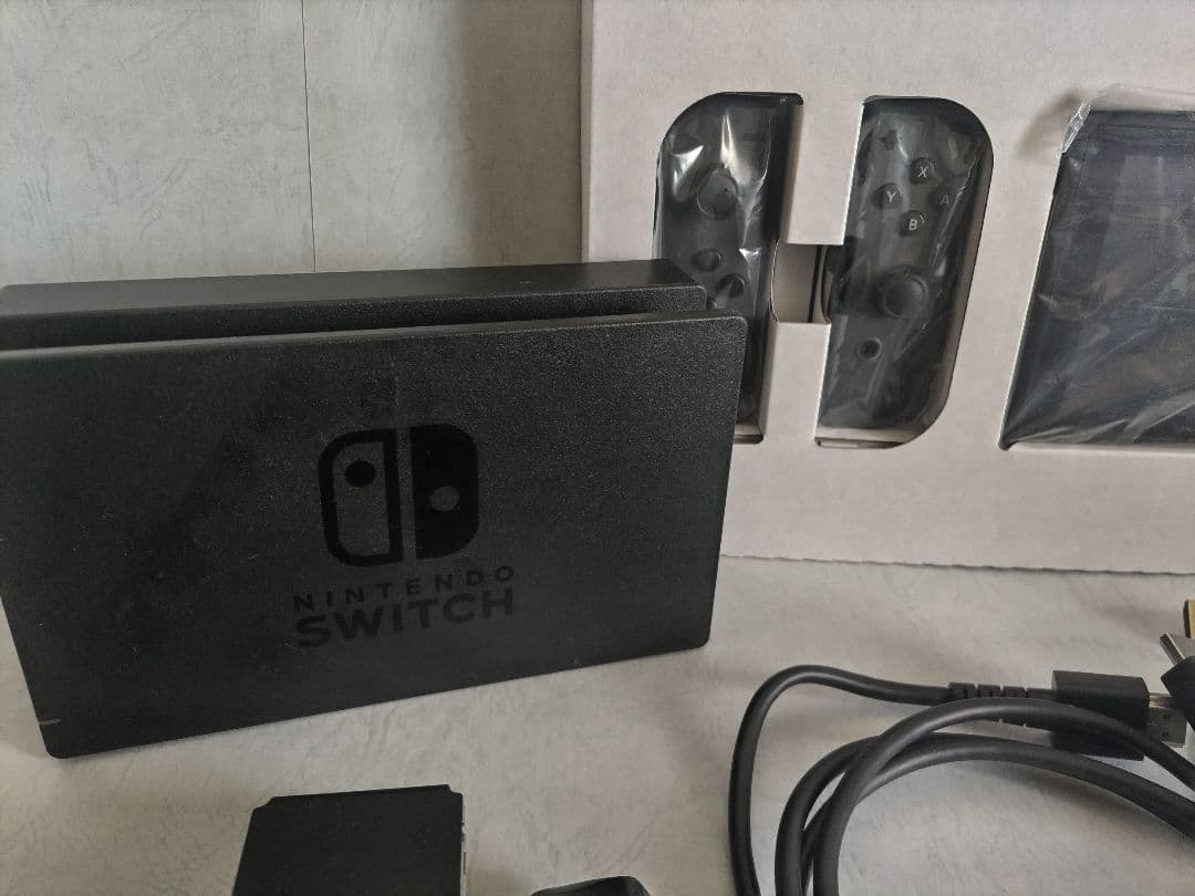 Nintendo Switch HAC-001本体グレー(ニンテンドースイッチ)