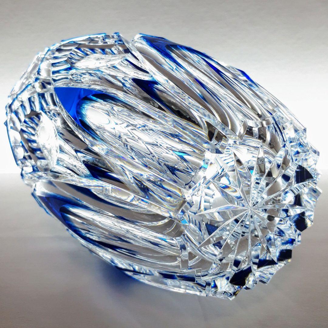 日本工芸会正会員　渡邊 明 作品　　切子 藍色被せ 花瓶　【入手困難品】