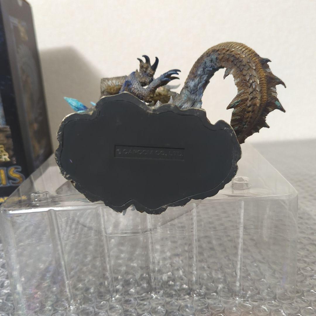 【希少】白海竜 ラギアクルス 亜種　クリエイターズモデル モンハン フィギュア