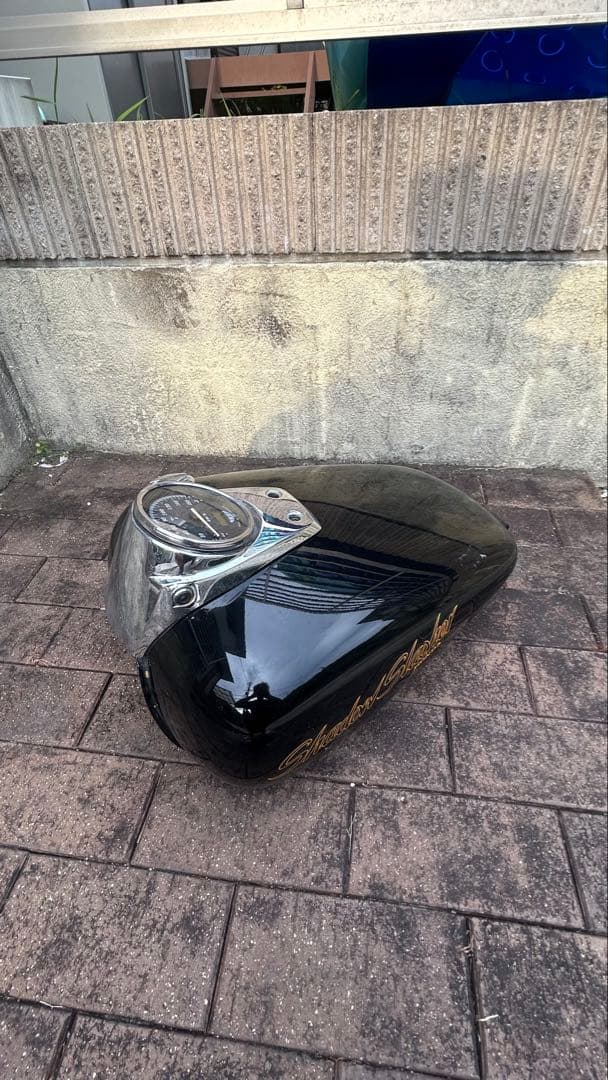 シャドウシャドウ ブラックタンク スピードメーター付き