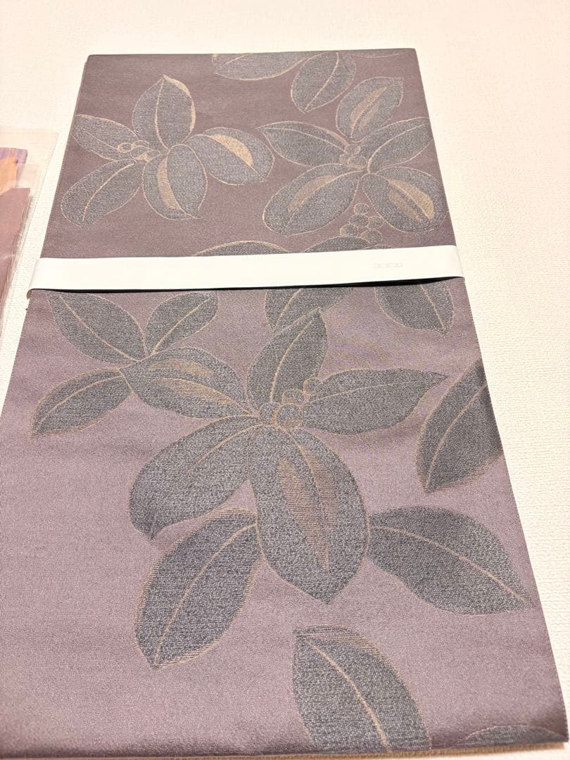 西陣織 澤屋重兵衛 濃い紫色の葉模様日本製