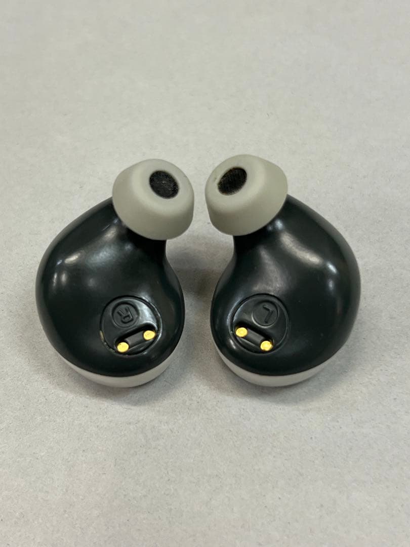 K【動作確認済】津田健次郎 ワイヤレスイヤホン ケース付き 箱無し