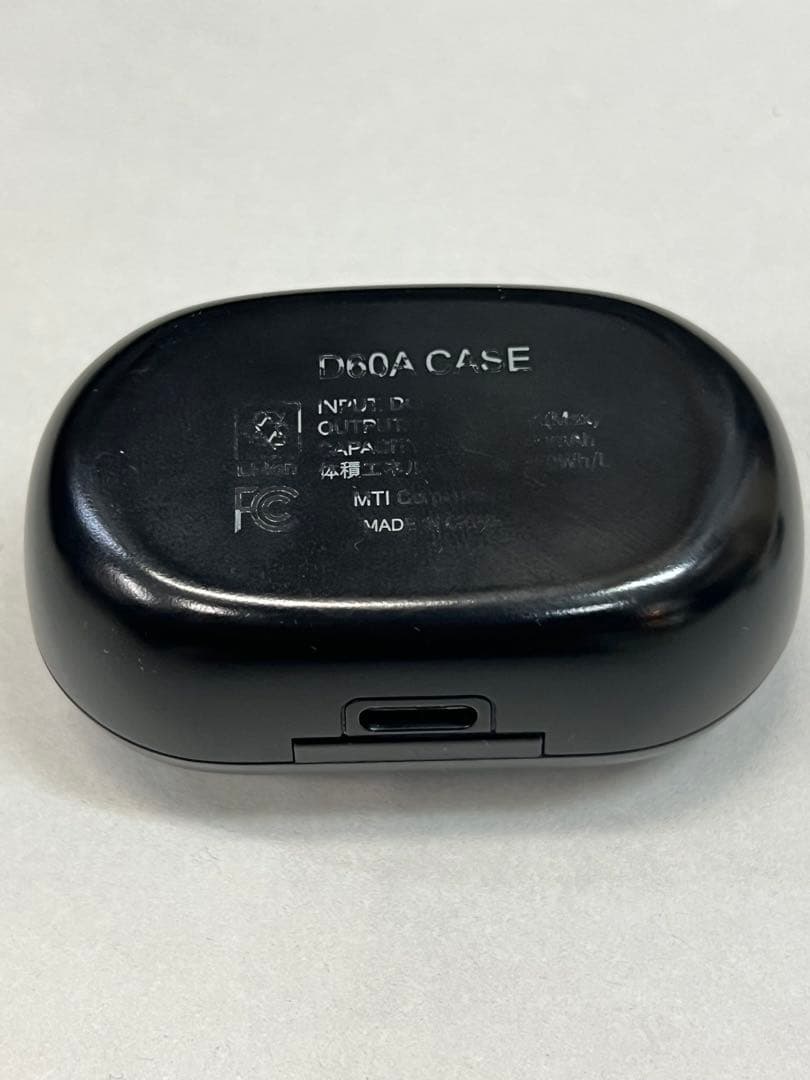 K【動作確認済】津田健次郎 ワイヤレスイヤホン ケース付き 箱無し