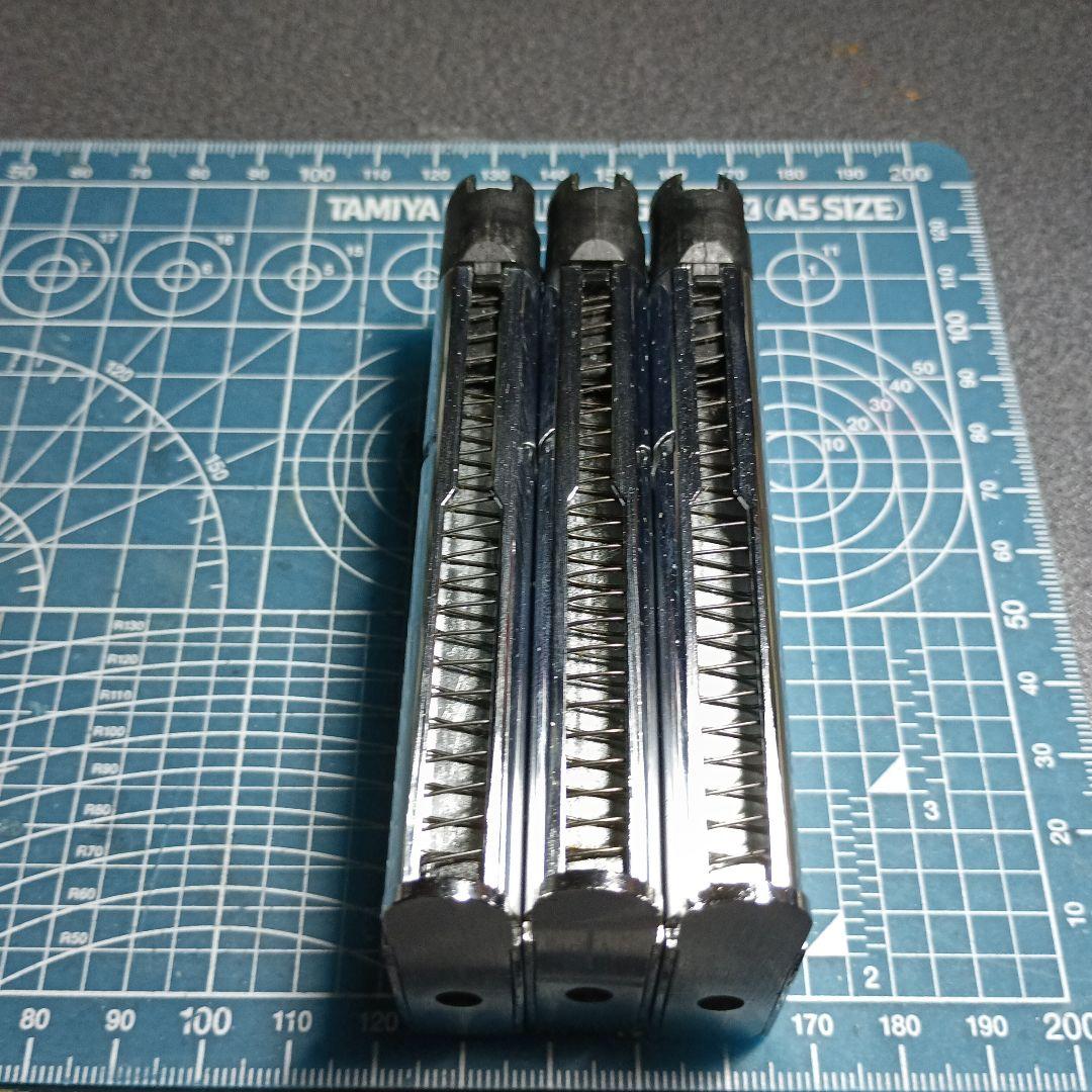 犬*肉様 東京マルイ デトニクス ガスブローバック 3マガジン付き 自家塗装 ジ