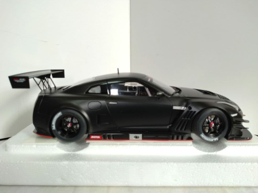 オートアート　1/18　AUTOart　　GT-R　ニスモ　　NISMO　GT3