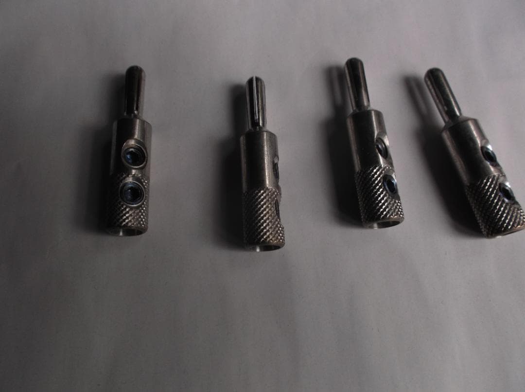 オヤイデOYAIDE SRBNバナナプラグ　未使用箱付き 4個組