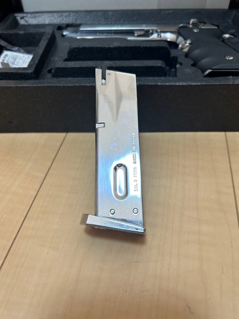 東京マルイ　m92fのステンレスモデル