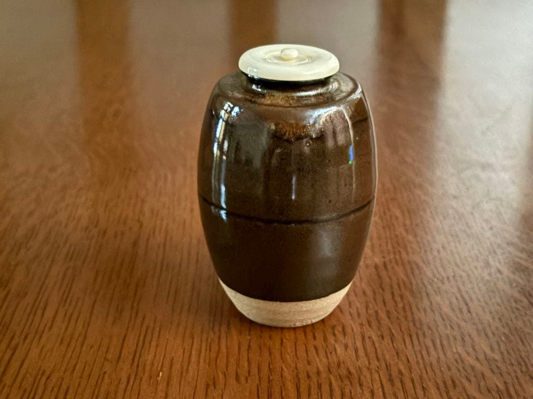 肩衛茶入　平安喜山造　共箱仕覆付