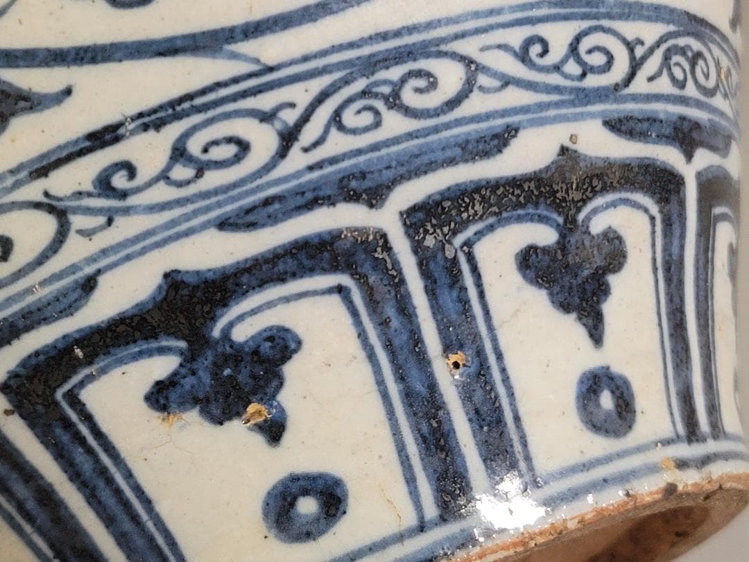 中国 染付 纏枝蓮花紋 瓶