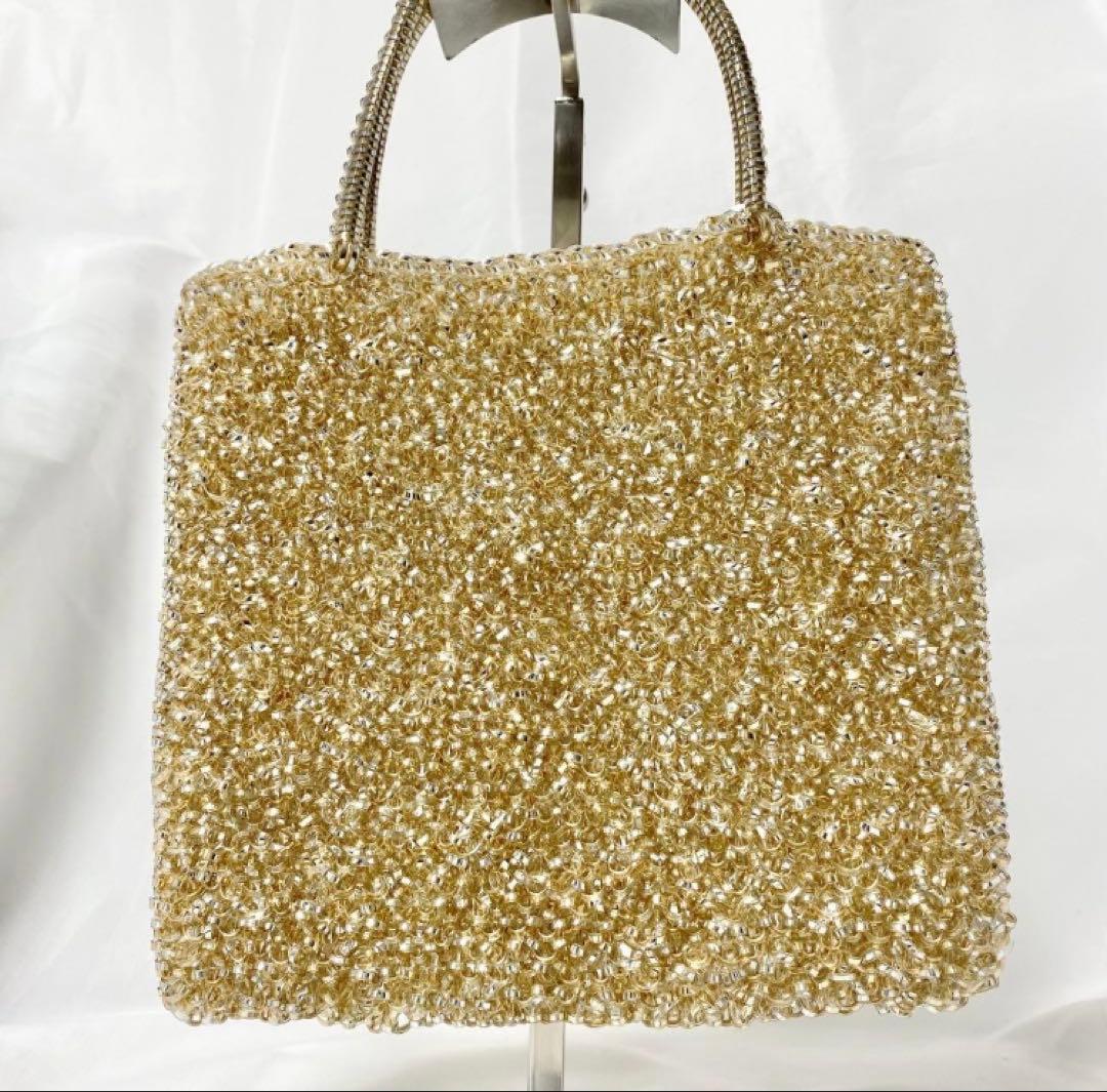 美品　アンテプリマ スクエア ミディアム シルバーゴールド