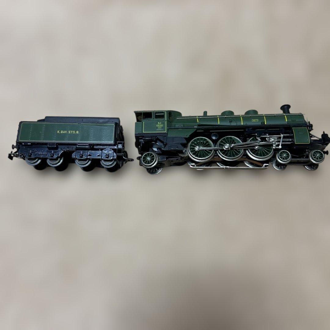 HOゲージ 緑色 蒸気機関車とテンダー車のセット