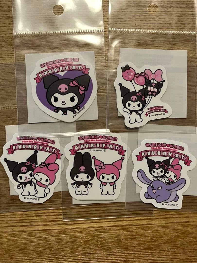131 メロクロ展 ダイカットステッカー　シール　クロミ　マイメロ