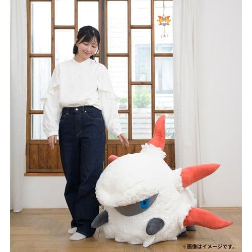 ポケモンセンター限定　等身大メラルバ ぬいぐるみ