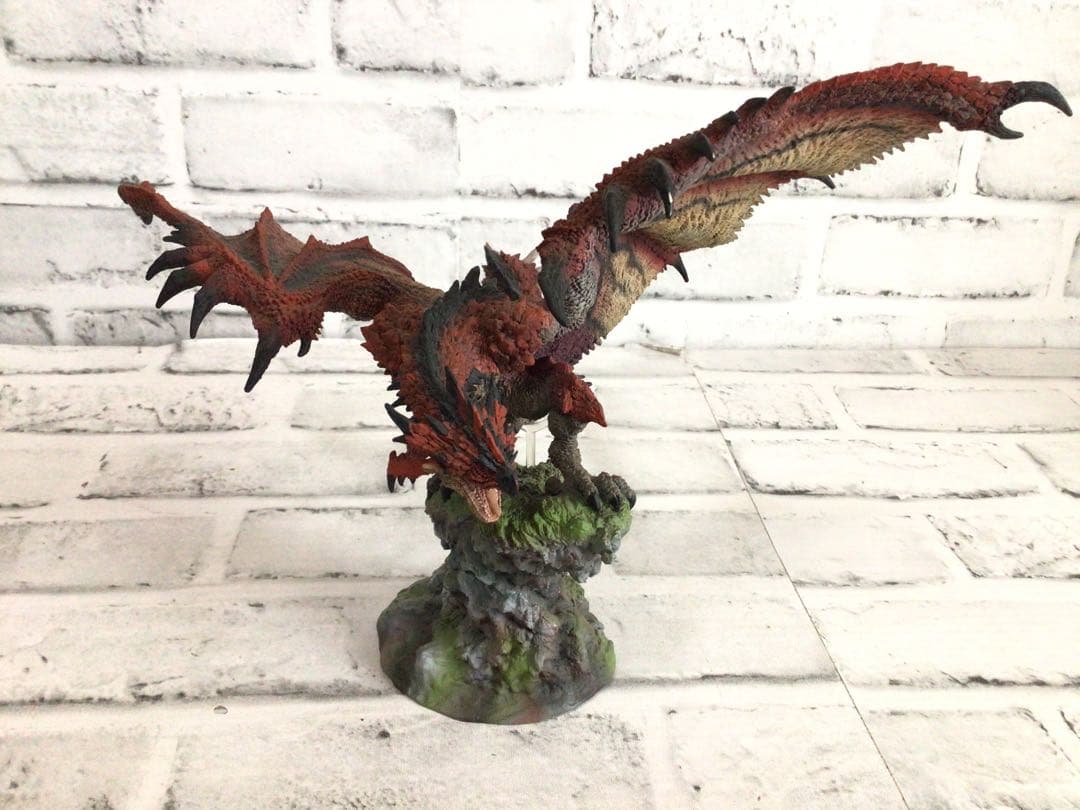 W609 リオレウス フィギュア 火竜 モンスターハンター
