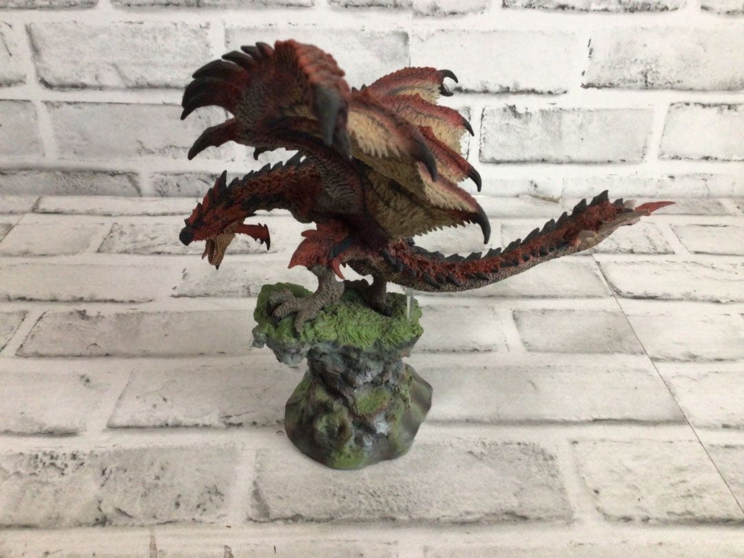 W609 リオレウス フィギュア 火竜 モンスターハンター