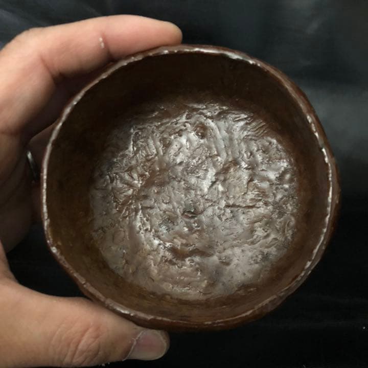 珍品◆蔵からかなり古い珍しい抹茶茶碗が出てきた。和紙に漆塗りの抹茶茶碗だと思う