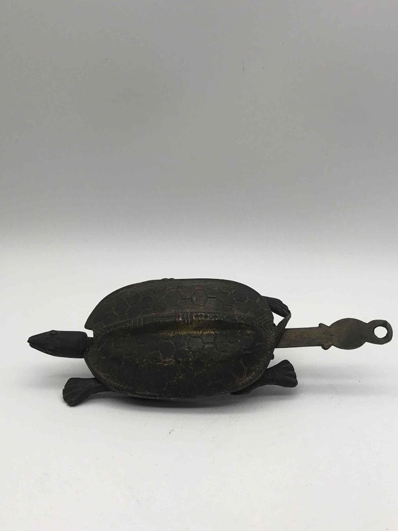 清朝民国　亀　カメ　鍵　銅鍵　四本足動かせる　手工　時代物(F-11)