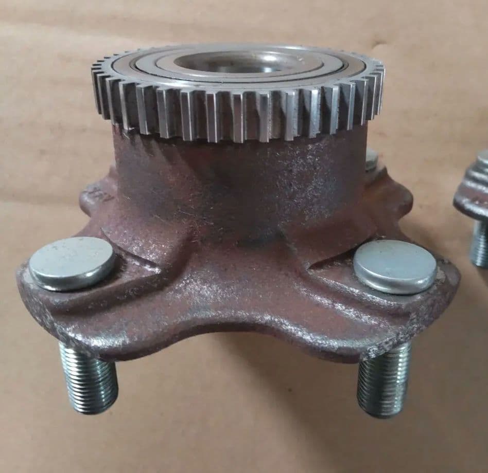 専用　keiワークス　リヤ　ハブベアリング　2個　スズキ純正品　約1000キロ位