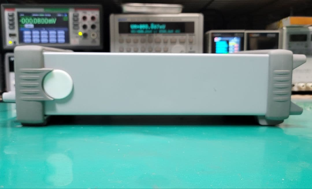 KEYSIGHT E3642A 0-8V 5A 0-20V 2.5A DC電源