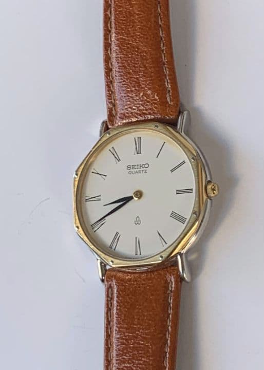 極薄美品スイスセイコークォーツメンズ　★極希少スイスセイコーレザーベルト交換済み
