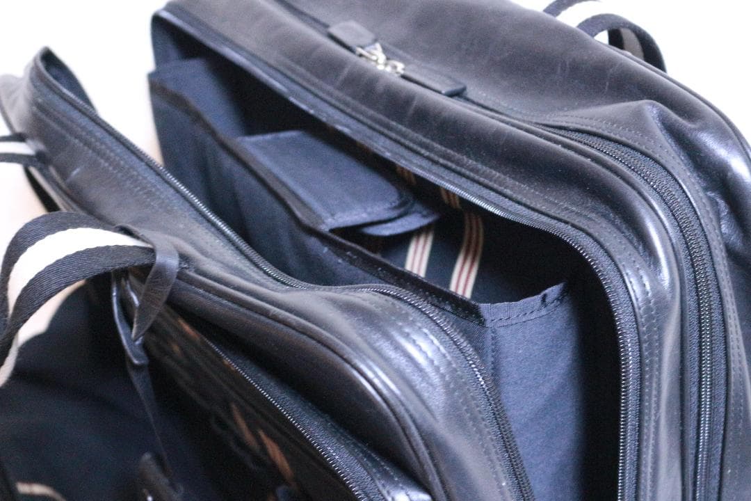 BALLY　本革キャリーバッグ