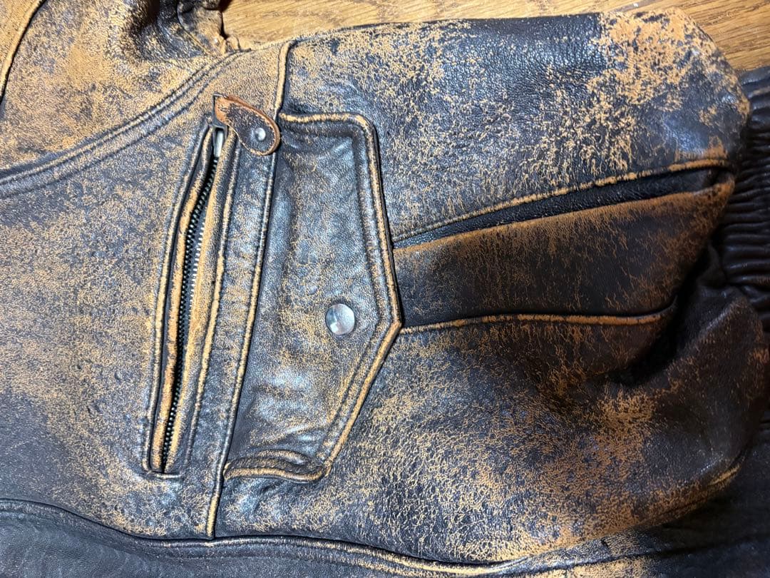 雰囲気抜群‼️羊本革短丈ライダースジャケット　革ジャン　レザージャケット