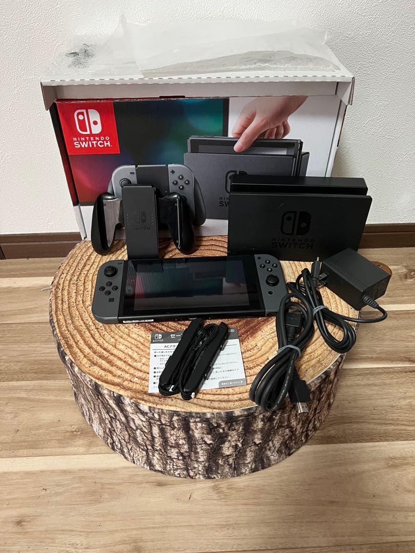 Nintendo Switch ニンテンドースイッチ本体　グレー③