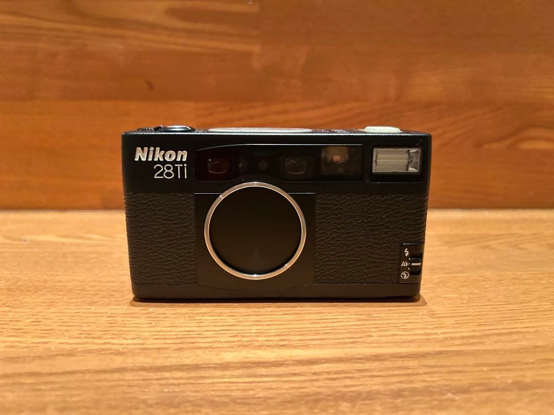 Nikon 28Ti コンパクトフィルムカメラ