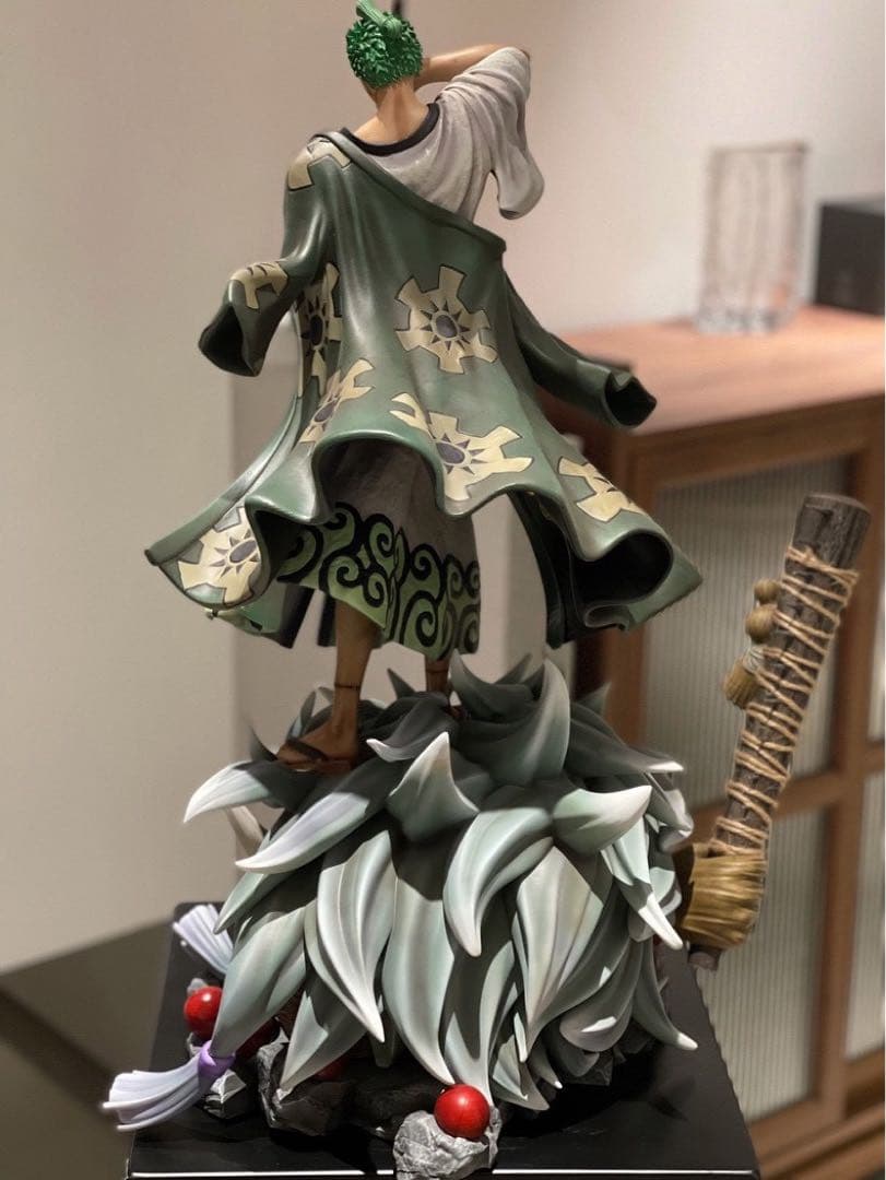 【新品】最終値下げ‼️ワンピース ロロノア・ゾロ フィギュア ガレージキット