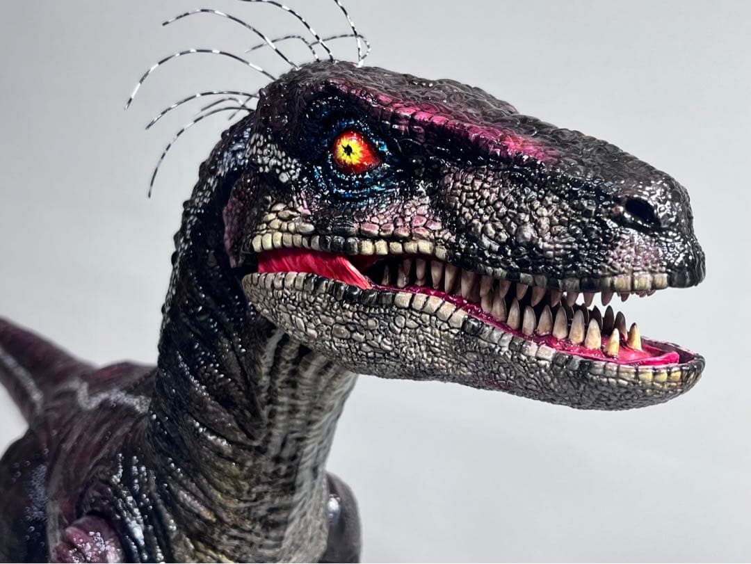 スーパービッグ　ヴェロキラプトル　リペイント改造