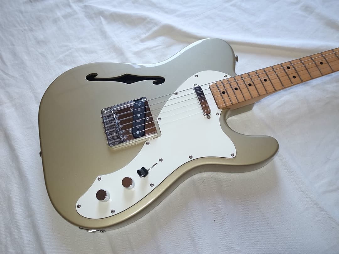 レア　SQUIER テレキャスターシンライン　MOD