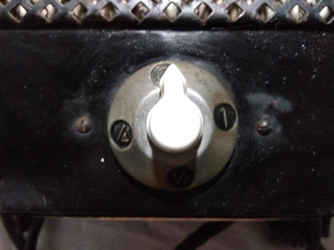 ♪昔の古い芝浦電気ストーブ　ジャンク　置物