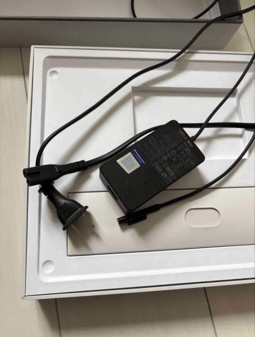 本体交換済）Surface Laptop 4: Ryzen5 8GB 256GB