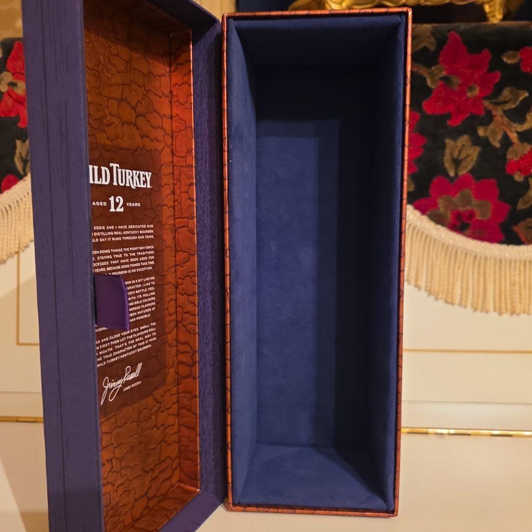 [入手困難] ワイルド ターキー 12年 箱付き 終売品 13500円 !