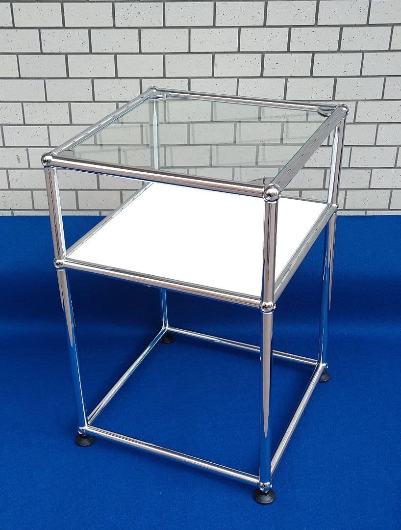 USM Haller ハラーシステム ベッドサイドテーブル