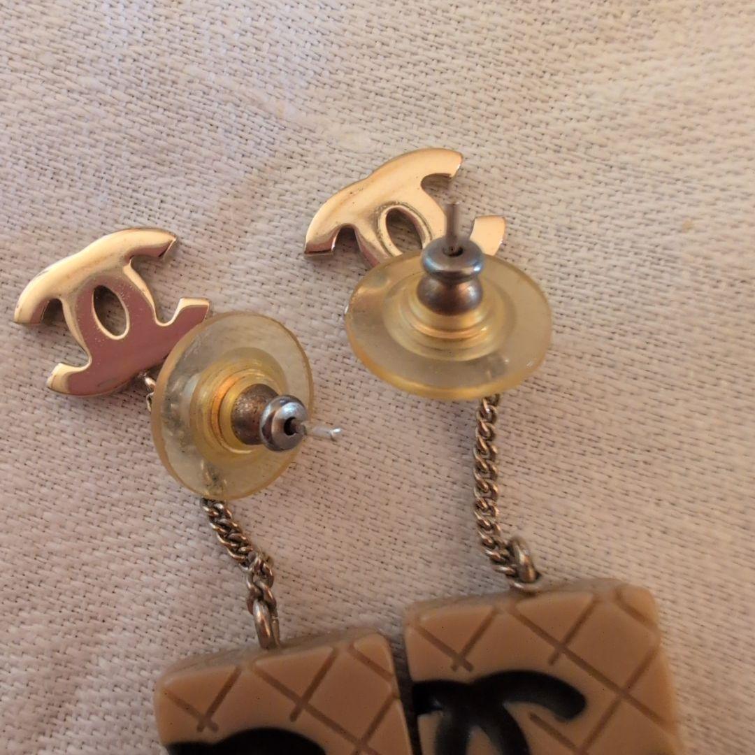 シャネル ピアス ベージュ系