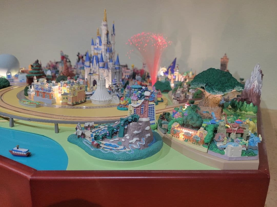 特価　デアゴスティーニ　ディズニーパレード　ワールドリゾート　ジオラマ