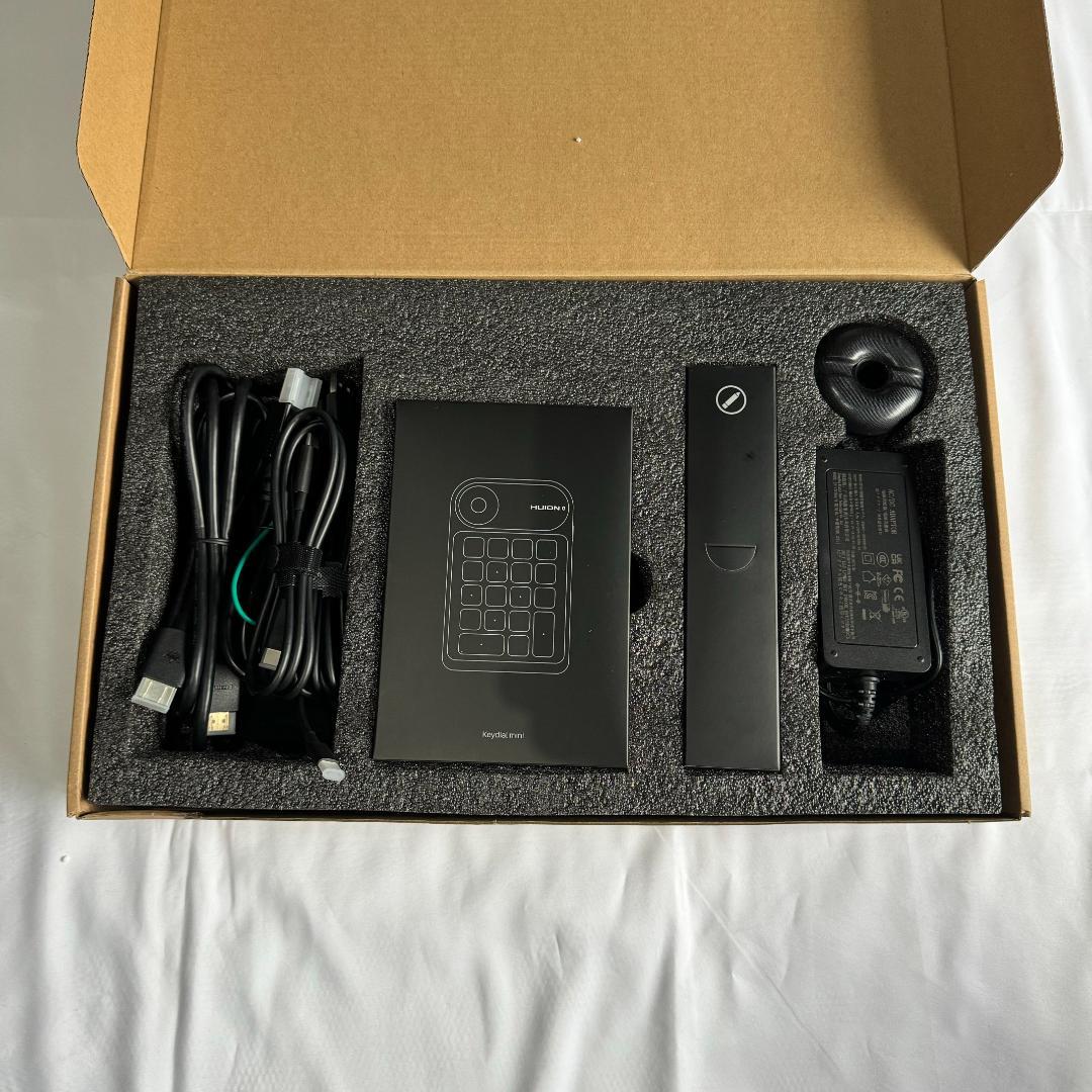 【ほぼ未使用】Huion Kamvas Pro 24 (4K)【液タブ】