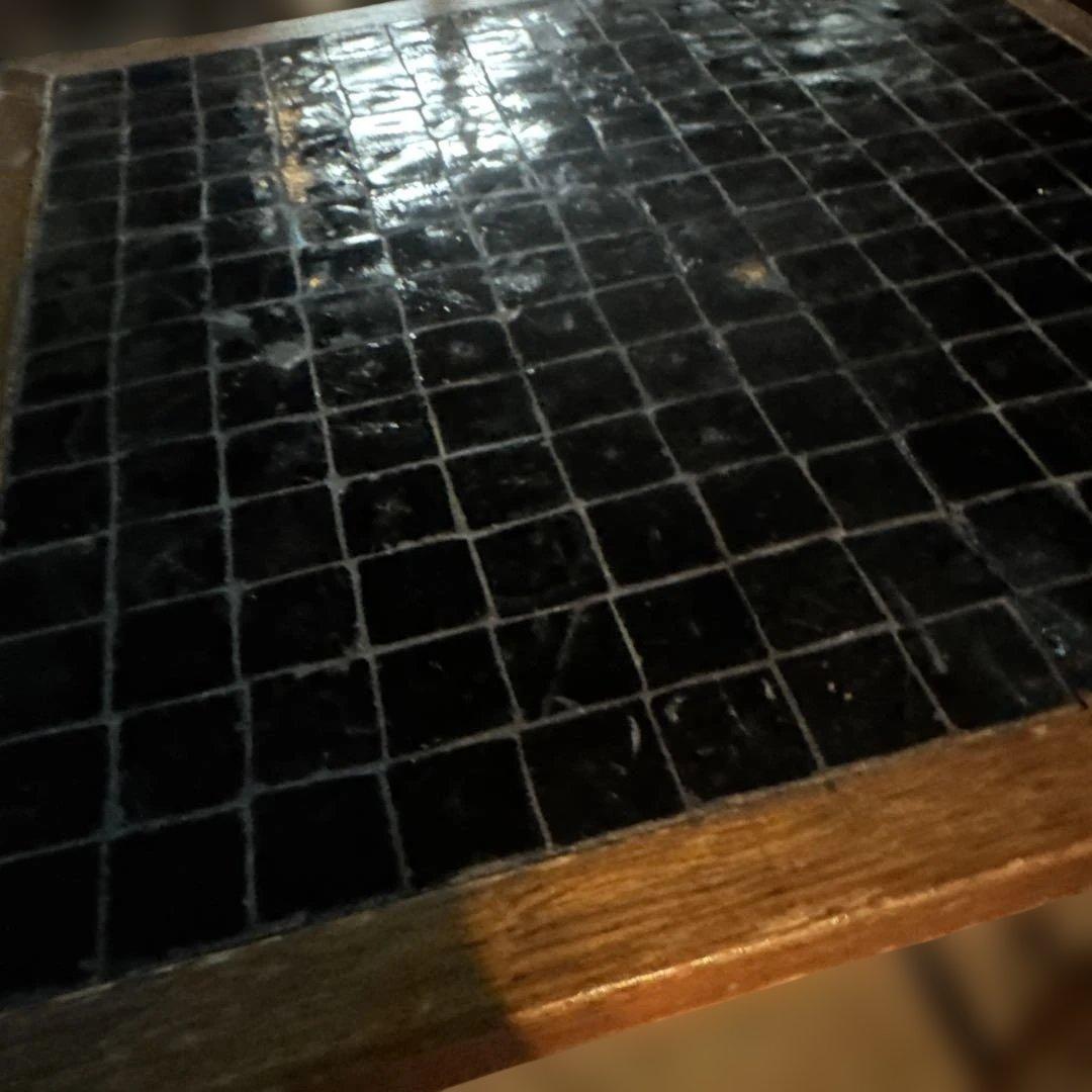 イギリスアンティーク　アンティーク家具　サイドテーブル