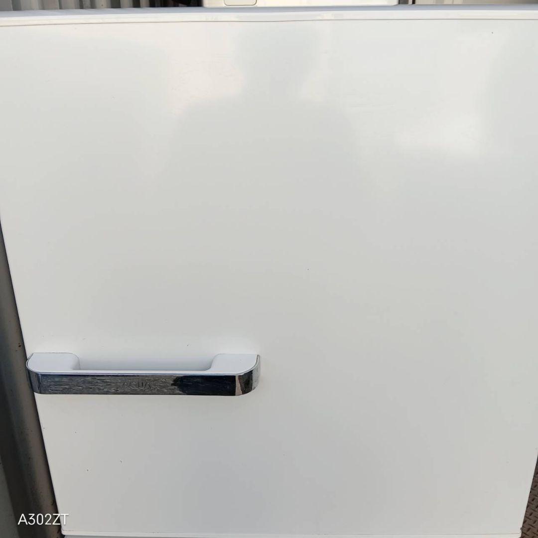 942送料設置無料　アクア　大型冷蔵庫　自動製氷機能付き　238L 人気モデル