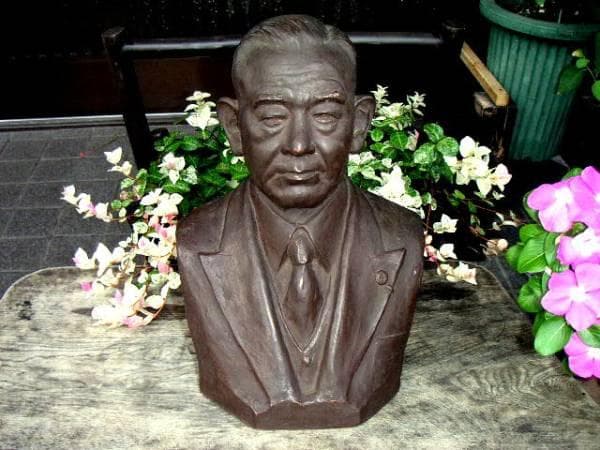 ♥佐藤 栄作　銅像　三越謹製　骨董品　仏像　ブロンズ像