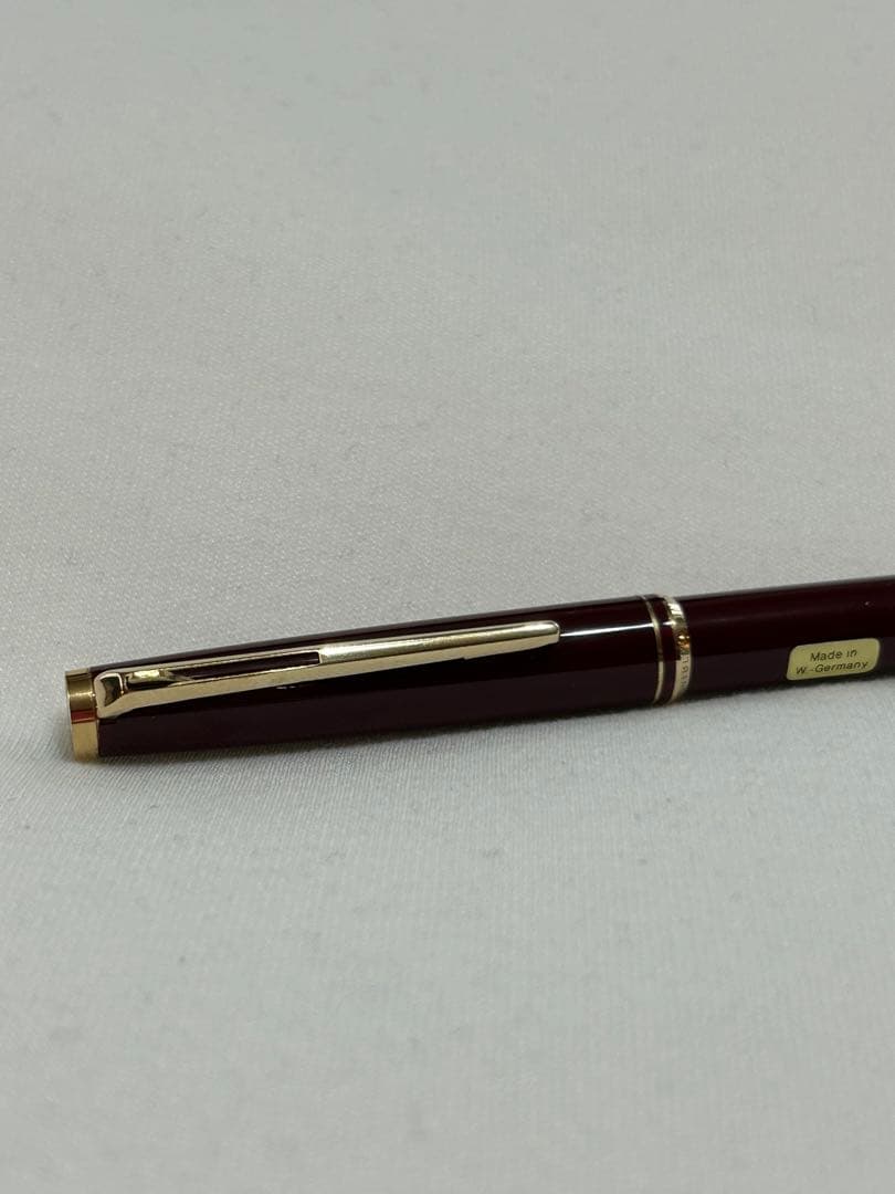 『あきちゃん』Montblanc ボールペン ハンマートリガーワインレッド