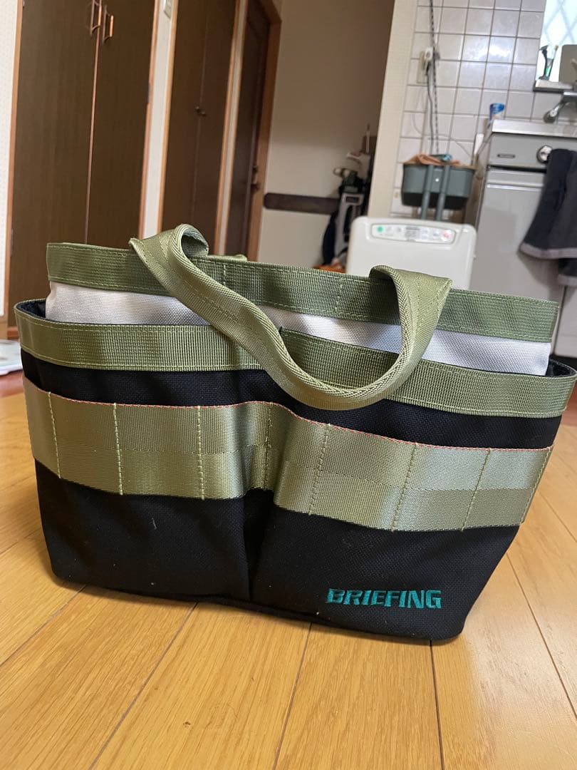 BRIEFING 中型カートバッグ ブラック/カーキ